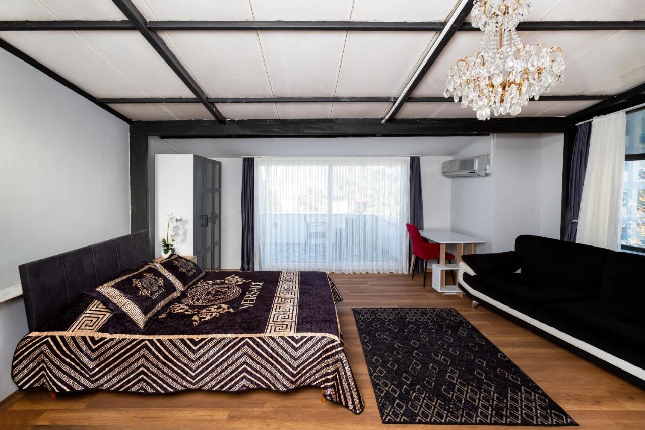 8 Rooms House Balçova Eksteriør bilde