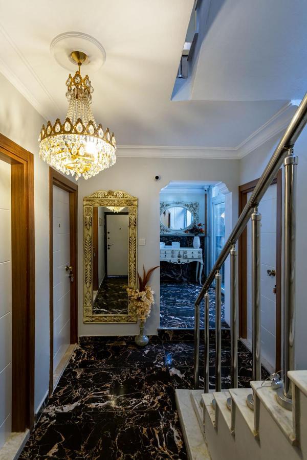 8 Rooms House Balçova Eksteriør bilde